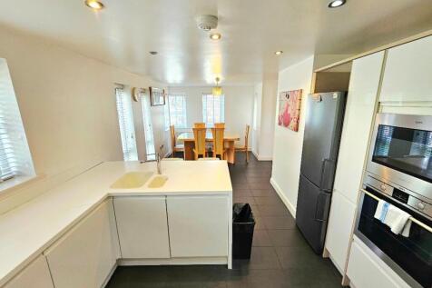 Welman Way, Altrincham, WA15  photo 5