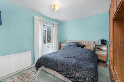 32 Beaumaris Close, Banbury-18.jpg