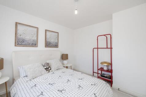 14BridgetGardens-NewcastleGreatPark-NE139DD-30