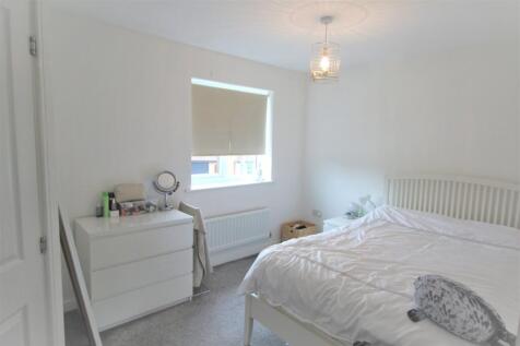 Dee Avenue, Holmes Chapel, Crewe, Cheshire, CW4 photo 4