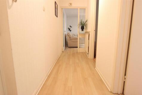 Adamsrill Close, Enfield, EN1 photo 4