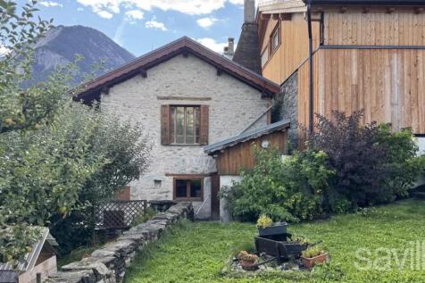 Village house with garden Courchevel