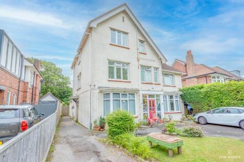 Bournemouth, BH5 - property photo