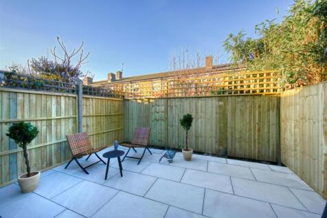 gff_13_trewint_street_image1_19814_4 copy.jpg