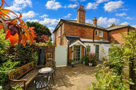 1 Salem Cottages - Garden 2.jpg