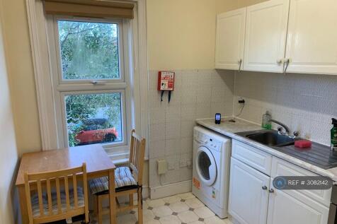 Winchester Rd, Southampton, SO16 photo 3