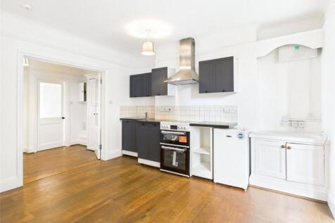 Flat 1, Fernleigh Road, Wadebridge photo 3