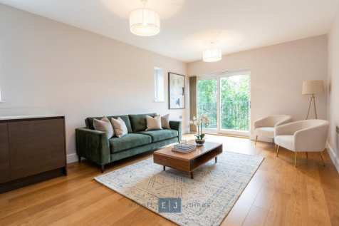 Manor Road, Chigwell photo 3