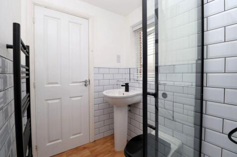 Master Bedroom - Ensuite