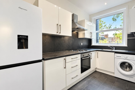 109 Bruce Grove, Tottenham, London photo 4