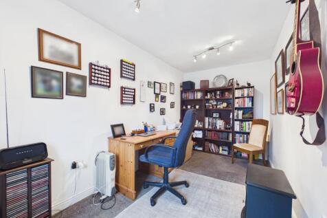 GARAGE OFFICE