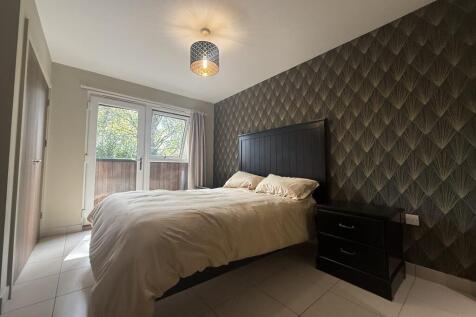Timpani Hill, Warlingham, Surrey, CR6 9BS photo 3