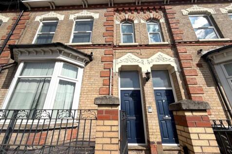 One Bedroom Studio Flat on Fosse Road North