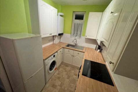 Tudor Drive Romford, Romford photo 4