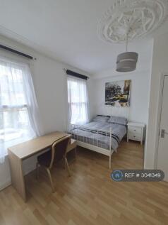 Hornsey Park Road, London, N8 photo 2