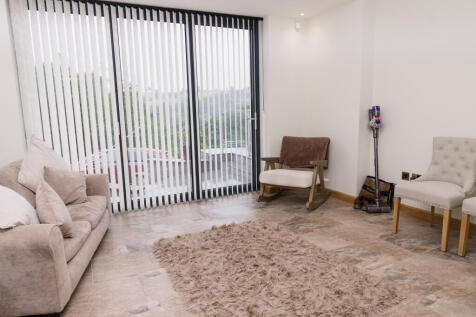 2025-08-07 WALKER &amp; LEWIS-CEFN-27