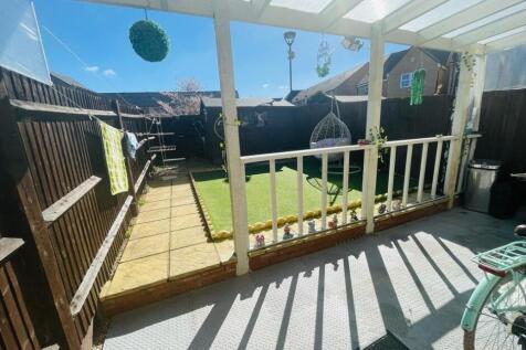 Foxglove Close, West Drayton photo 5