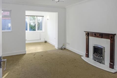 NN15, Ashdown Close, Barton Seagrave photo 3
