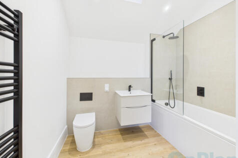 CAM04024G0-PR0043-STILL004