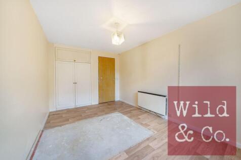 Riverside Close - KoyEgAfXR8Q3H6Mx73Gp.jpg