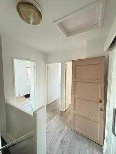89 York Road East Middleton Manchester M24 1RJ photo 4