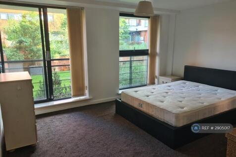 Large Bedroom
