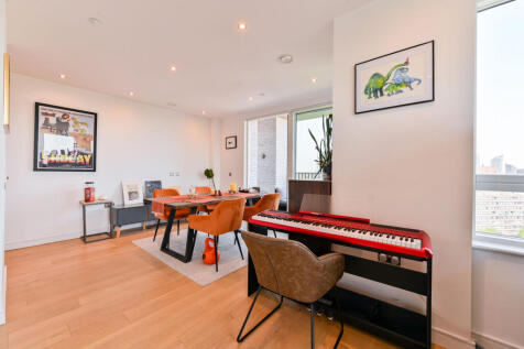 Duval House, Clapham Junction, LONDON, SW11 photo 4