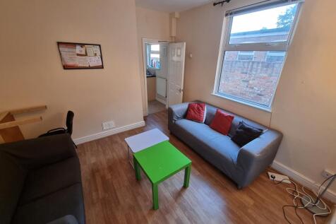 147 Tachbrook Road, Leamington Spa photo 2