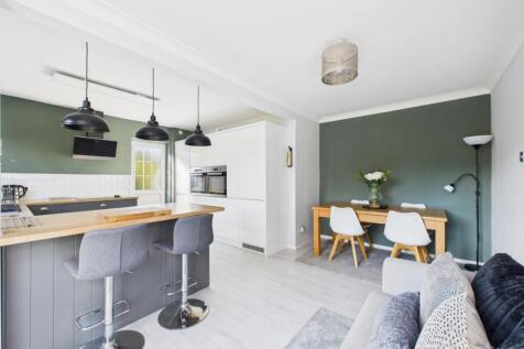 Kitchen Diner- Mark Stephens EweMove Newmarket and