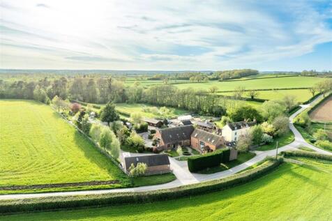 Brook End, Hurley