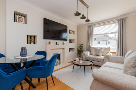 240 Ashkirk Drive G52 1HS-13
