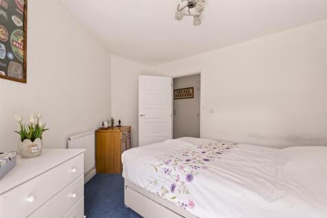 For Sale by Aspire Residential | Stroudley House