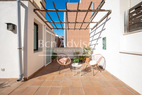 Maravillosa-casa-con-terraza-y-garaje-en-Gracia...