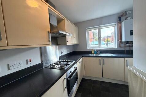 Chamberlain Close, Uttoxeter photo 3