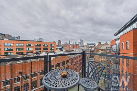 CAM01395G0-PR0258-STILL004.jpg