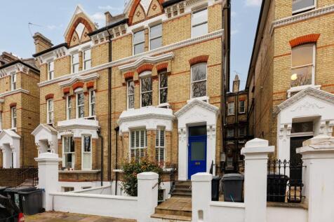 Surbiton, KT6 - property photo