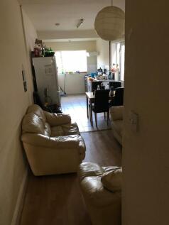 Tachbrook Road, Leamington Spa, Warwickshire, CV31 photo 3
