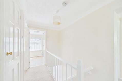 CAM01894G0-PR0313-STILL049.jpg