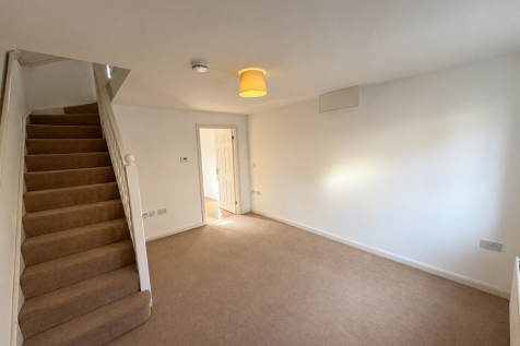 Savernake Drive, Little Stanion, NN18 8SB photo 3
