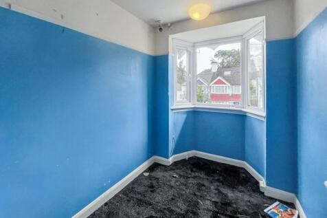 10 Kenmore Road, Kenley, Surrey, CR8 5NU