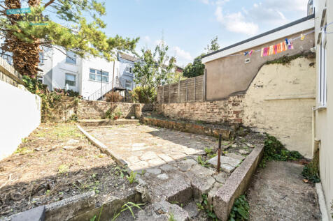 8c81feea-18fe-49e...