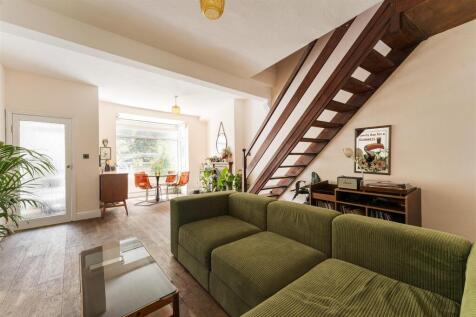 Bakers Hill, E5