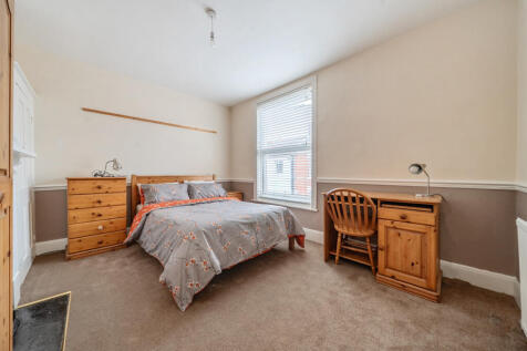 1333858-5-688b60e...