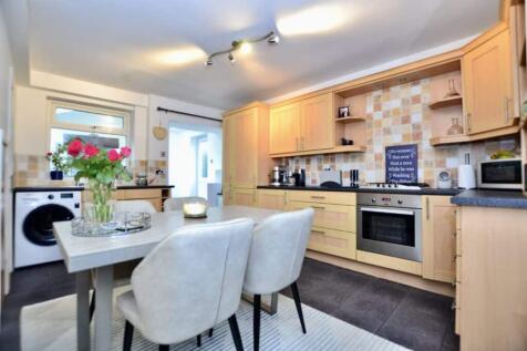 Greenside Avenue, Brunwick Village, Newcastle, NE13 photo 4