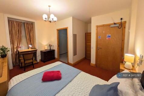 Ensuite Room 8 In Main House