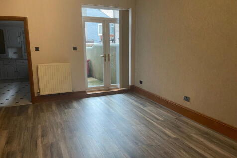 Park Avenue, Barrow-in-furness, LA13 9BN photo 3