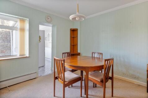 A11 - 7 Park Hall, Park Hill Road, Torquay - 25072