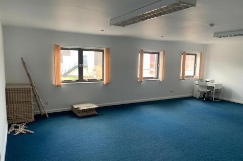 Office to rent Image 3