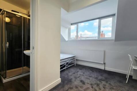 Hartley Grove, Woodhouse, Leeds photo 4