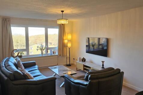 2 BEDROOM FLAT IN BROMLEY